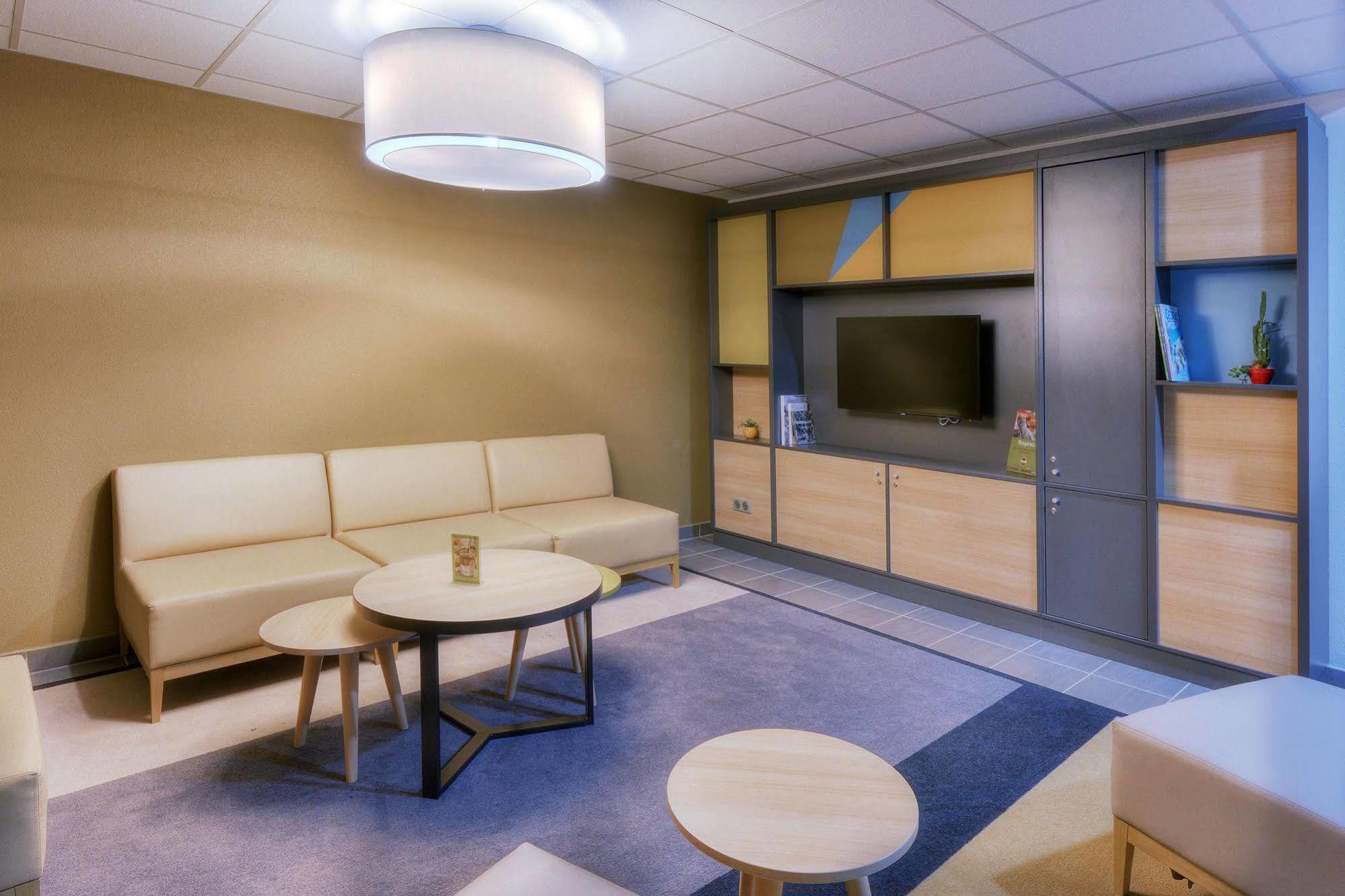 B&B Hotel Marseille Les Ports Εξωτερικό φωτογραφία